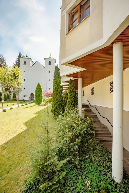 Kloster St. Josef Ноймаркт ин дер Оберпфалц Екстериор снимка